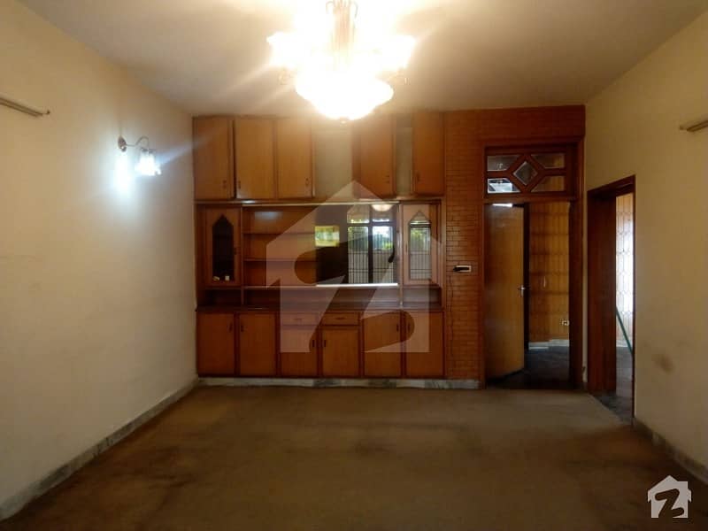 10 Marla House For Rent In Wapda Town  E2