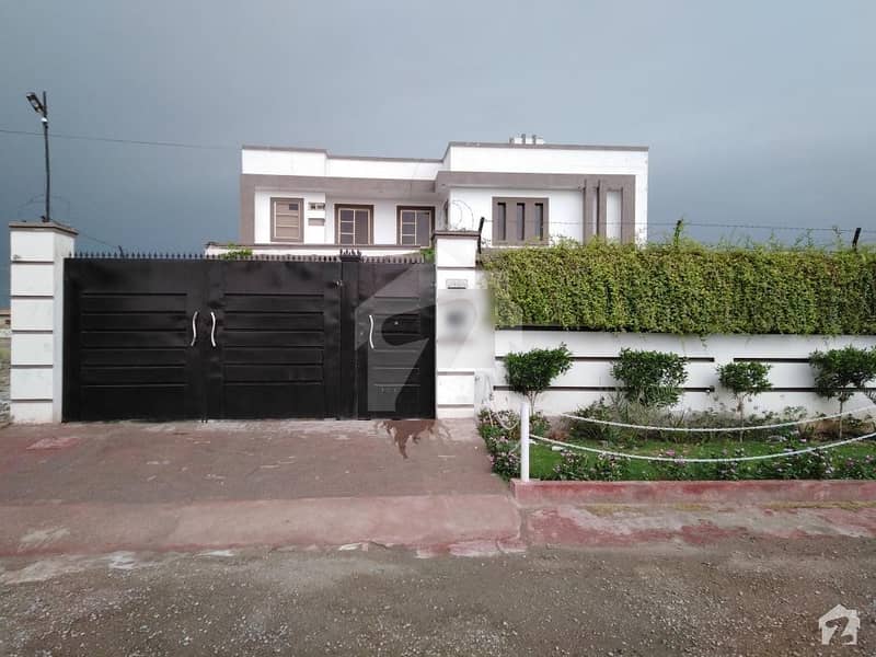 1 Kanal House For Sale