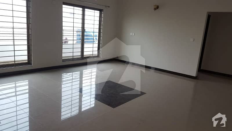 Askari 11 3rd Floor Flat Three Beds Urgent For Sale