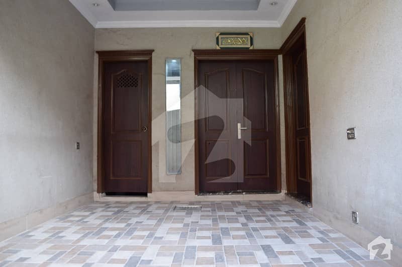 5 Marla House For Sale Near To Emporium Mall