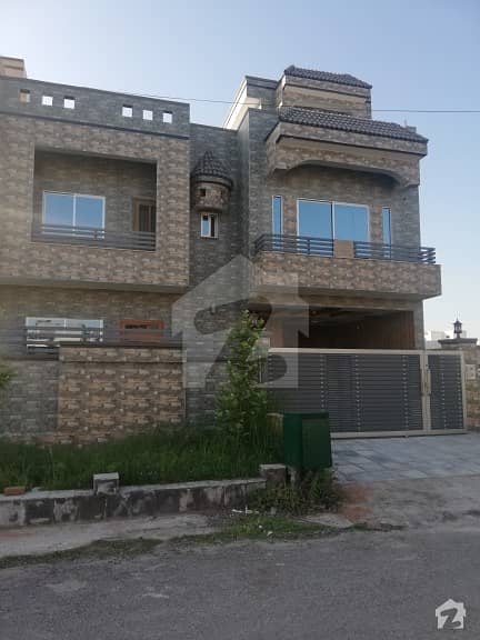 10 Marla 35x70 Prime Location Brand New House For Sale