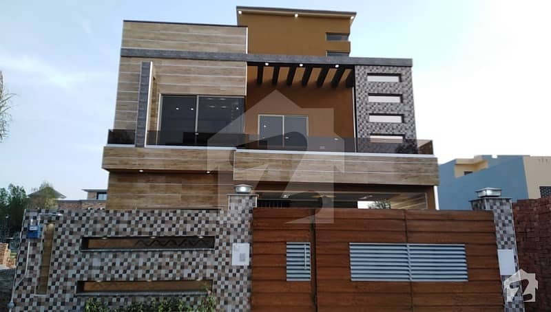 10 Marla Brand New House For Sale In Sector M5 The Most Densely Populated Area Of Lake City