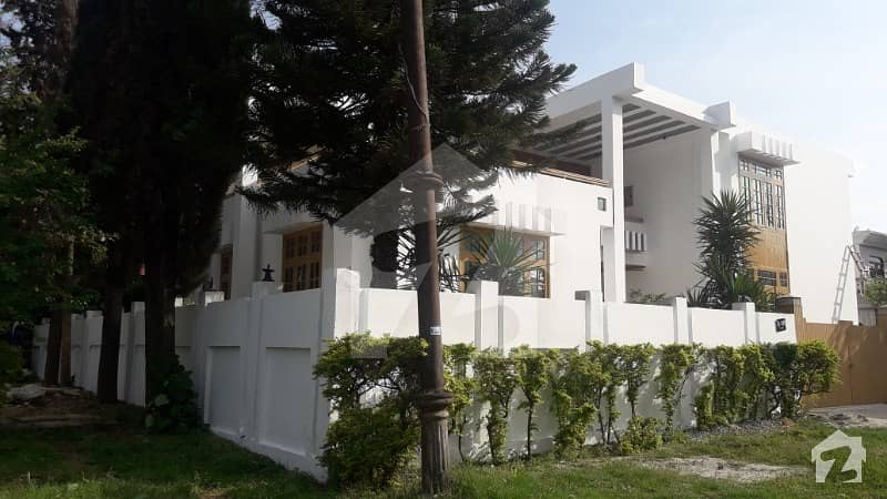 50x90 CORNER HOUSE FOR RENT IN F-10