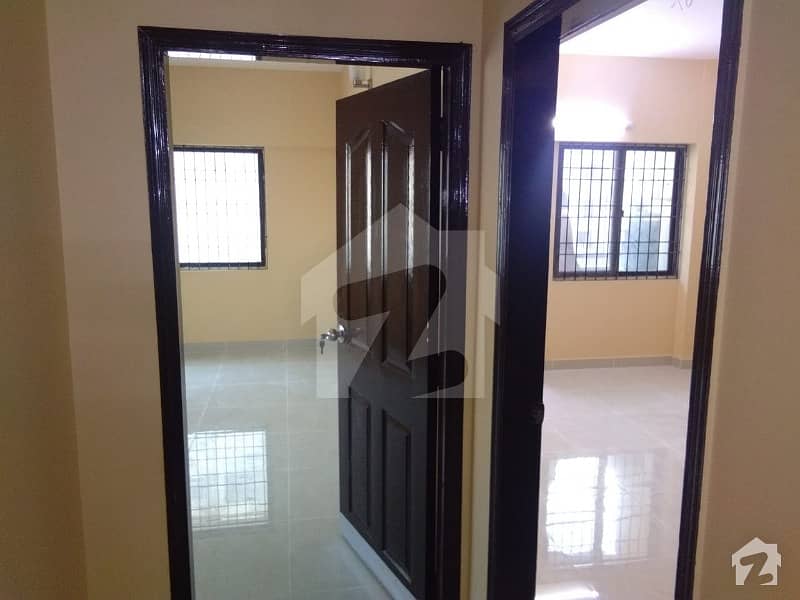 Clifton block 1 mountain view residency 3 bed with attached washroom available for rent