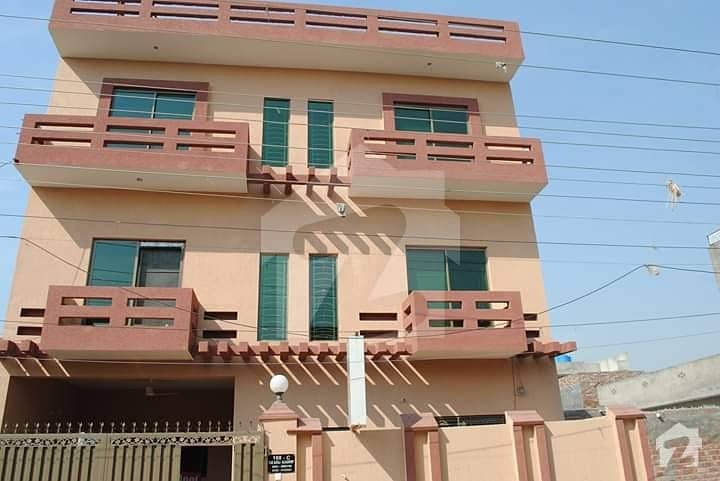 گلدشت ٹاؤن ۔ بلاک سی گُلدشت ٹاؤن لاہور میں 10 کمروں کا 10 مرلہ کمرہ 5 ہزار میں کرایہ پر دستیاب ہے۔