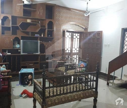 علامہ اقبال ٹاؤن ۔ گلشن بلاک علامہ اقبال ٹاؤن لاہور میں 5 کمروں کا 10 مرلہ مکان 2.4 کروڑ میں برائے فروخت۔