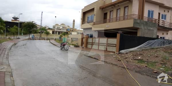 Amazing 10 Marla High Quality House - Bahria Town Amazing 10 Marla High Quality House - Bahria Town