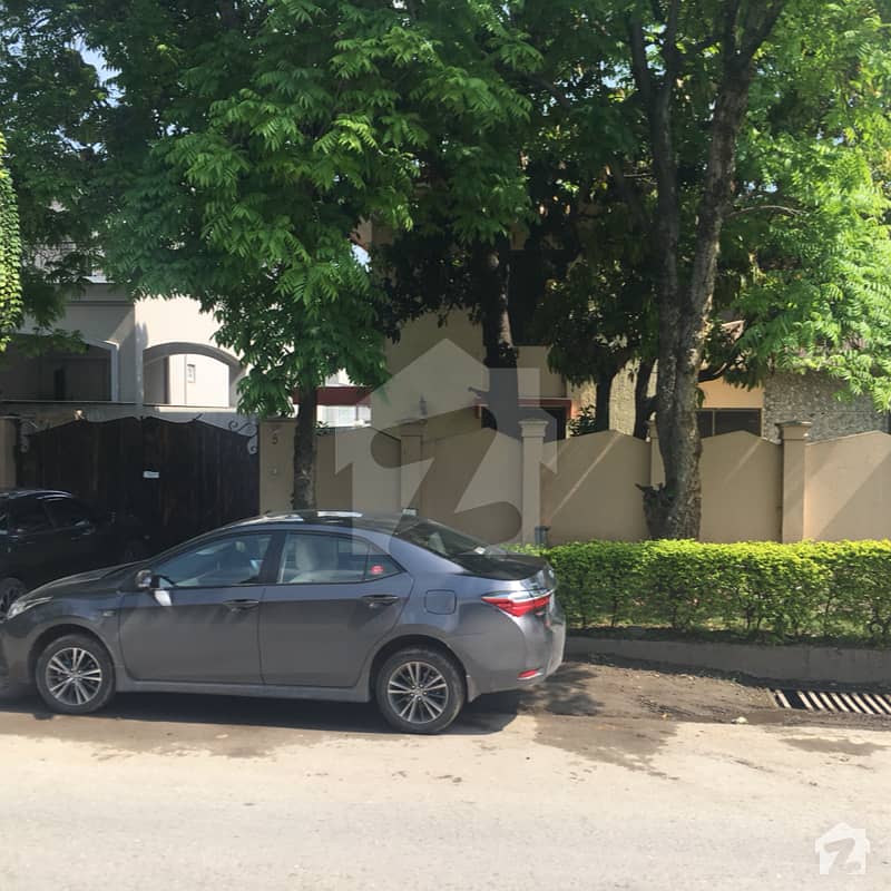 Diminishable House For Sale In F8 Diminishable House For Sale In F8