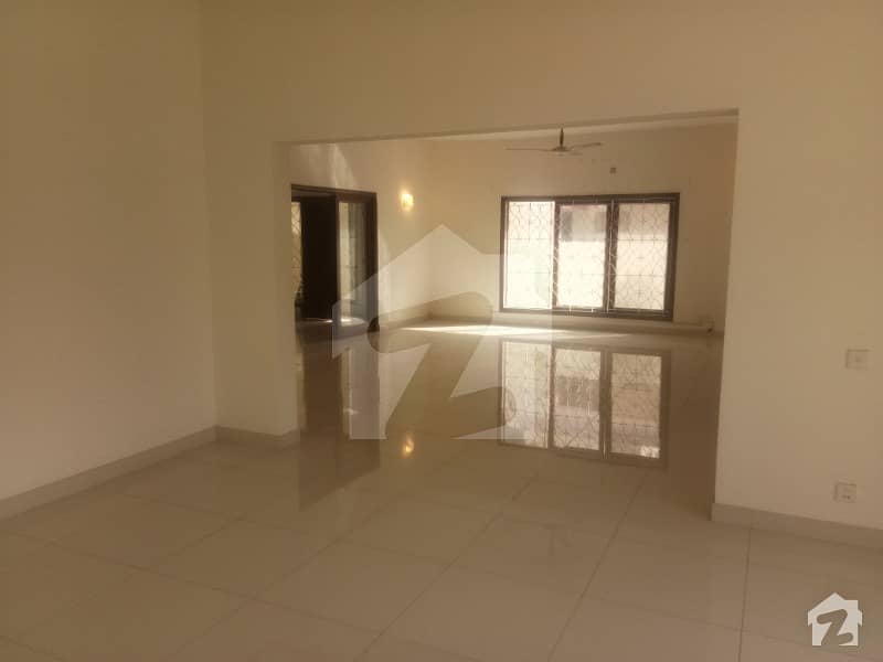 Defence 1000 Yard Tile Flooring West Open Well Maintained Bungalow For Rent