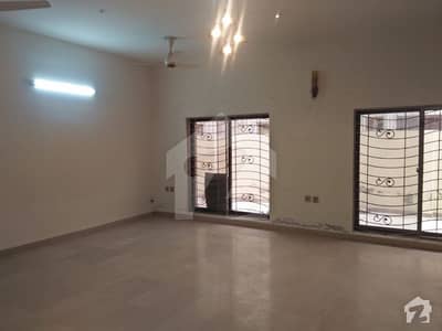 SINGLE STORY 1 Kanal ALMOST BRAND NEW HOUSE in ARCHITECT SOCIETY BLOCK E