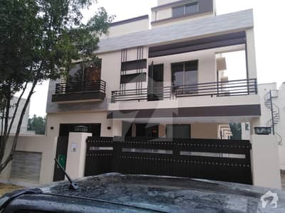 Brand New 10 Marla House Near Park Overseas B Block Bahria Town Lahore