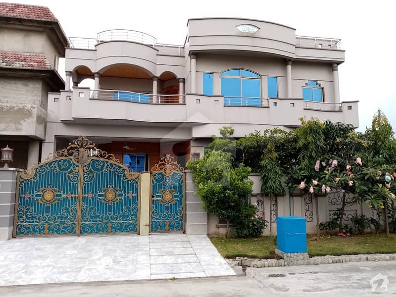 1 Kanal House For Sale