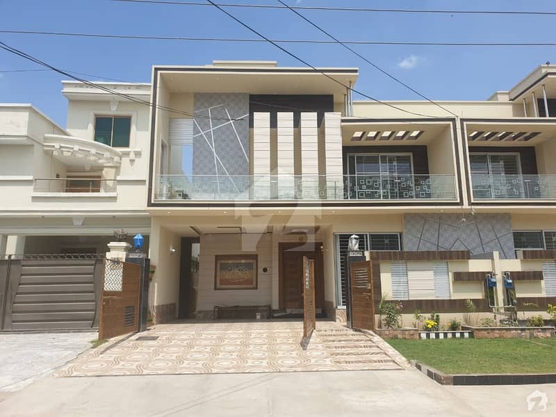 10 Marla Duplex House 65 Feet Road Near Park Market And Mosque Solid Construction Luxury House Very Hot Location