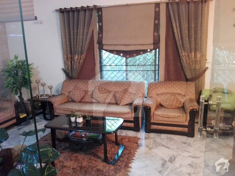 10 Marla Owner Built Maintained House For Sale In Wapda Town