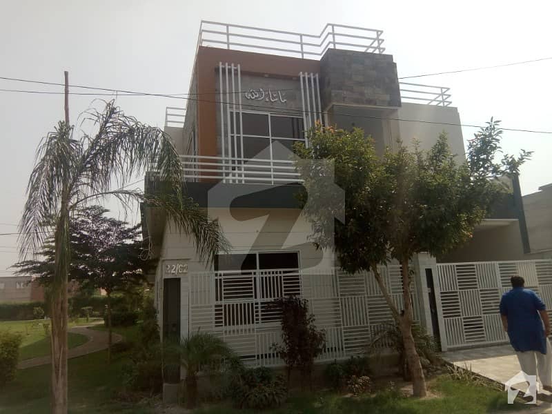 Corner House With Luxurious Interior For Sale