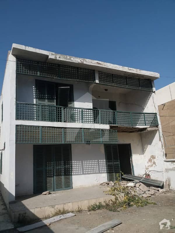 ڈی ایچ اے ڈیفینس کراچی میں 3 کمروں کا 10 مرلہ مکان 4.3 کروڑ میں برائے فروخت۔