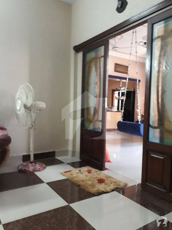 گلشنِ اقبال گلشنِ اقبال ٹاؤن کراچی میں 5 کمروں کا 8 مرلہ مکان 3.9 کروڑ میں برائے فروخت۔