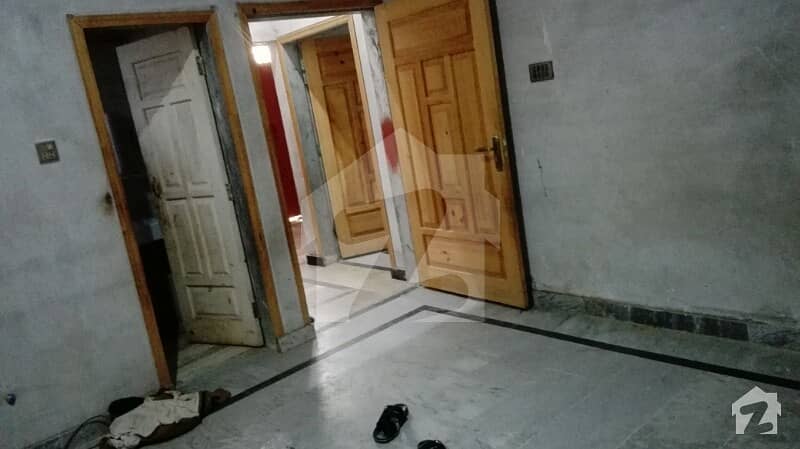 ترنول اسلام آباد میں 2 کمروں کا 3 مرلہ مکان 7 ہزار میں کرایہ پر دستیاب ہے۔