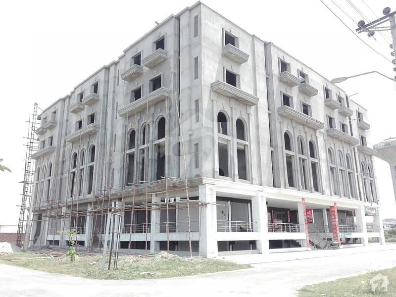 Flat Available For Sale At Saramco Center