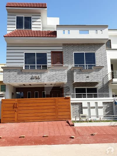 3060 BRAND NEW DESIGNER HOUSE FOR SALE 3060 BRAND NEW DESIGNER HOUSE FOR SALE