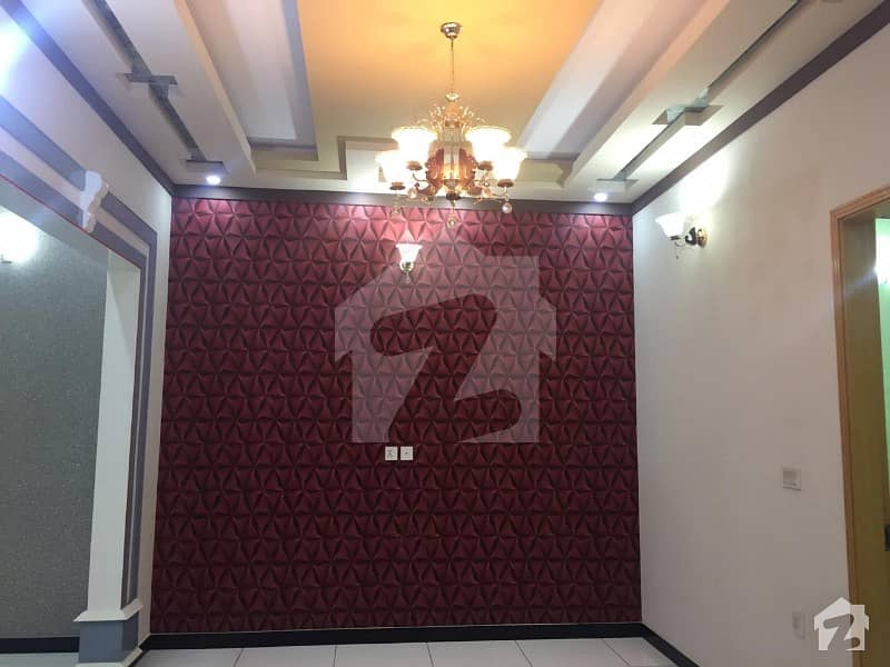 سعدی ٹاؤن سکیم 33 کراچی میں 4 کمروں کا 5 مرلہ مکان 1. 5 کروڑ میں برائے فروخت۔