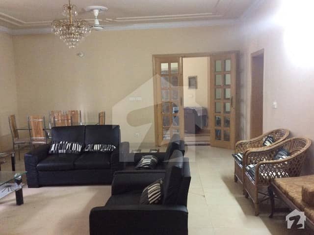 Furnished Portion Of 1 Kanal Portion Is Available For Rent