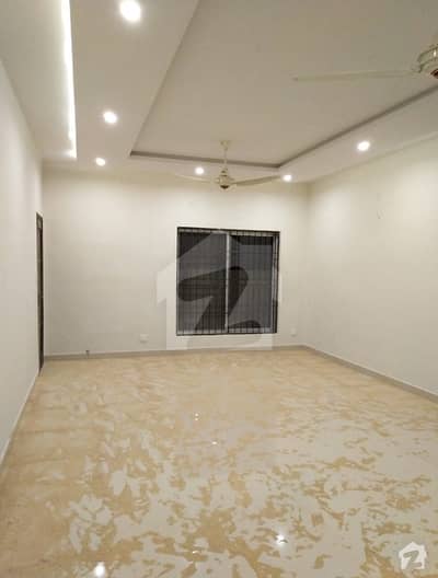 1Kanal Facing Park Slightly Used Royal Place Out Class Single Story Bungalow For Rent In DHA Phase IV 1Kanal Facing Park Slightly Used Royal Place Out Class Single Story Bungalow For Rent In DHA Phase IV