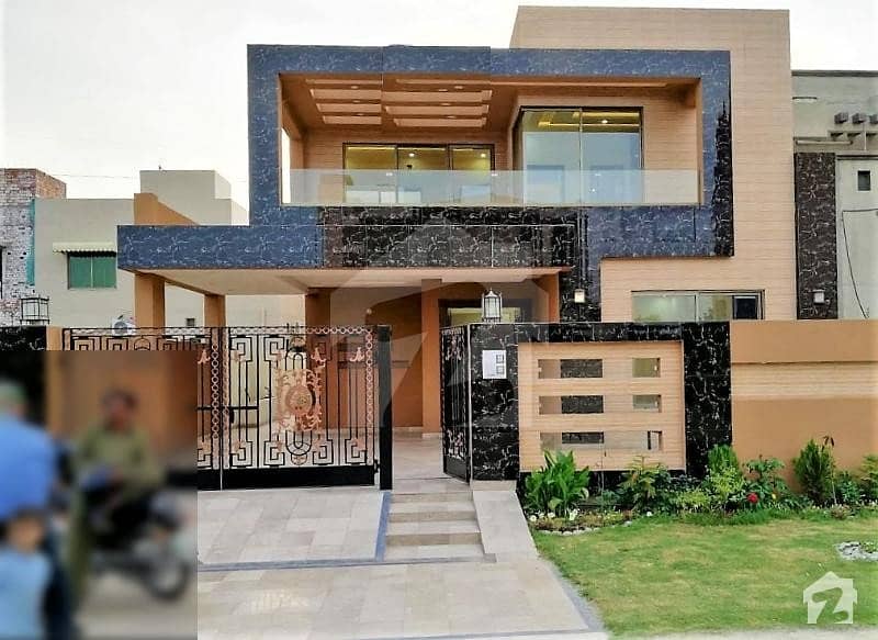 Modern Design 10 Marla 4 Bed House For Rent In Dha Lahore