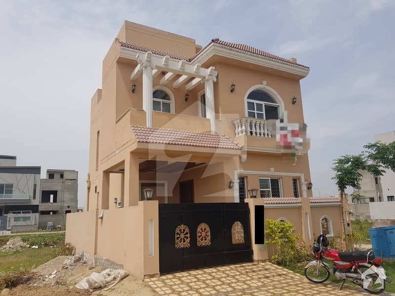 Defence 5 Marla Brand New Stylish Bungalow Available At Good Location Cheapest Price