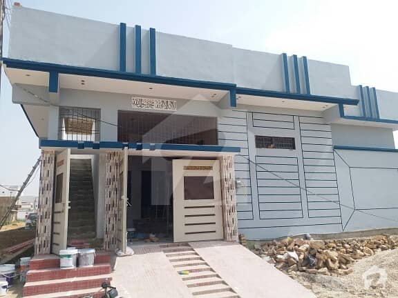 جامشورو روڈ حیدر آباد میں 4 کمروں کا 10 مرلہ مکان 1.2 کروڑ میں برائے فروخت۔
