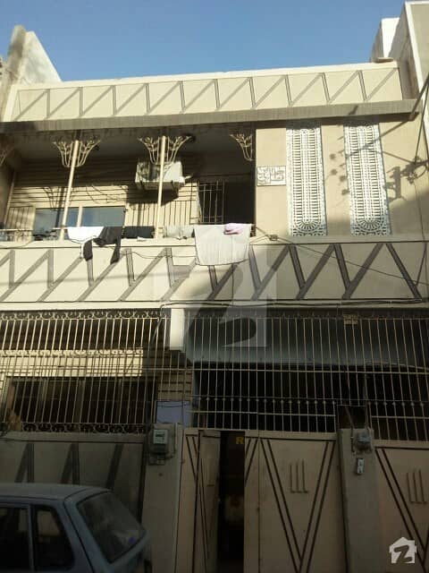 بفر زون - سیکٹر 15-B بفر زون نارتھ کراچی کراچی میں 4 کمروں کا 5 مرلہ مکان 1. 3 کروڑ میں برائے فروخت۔