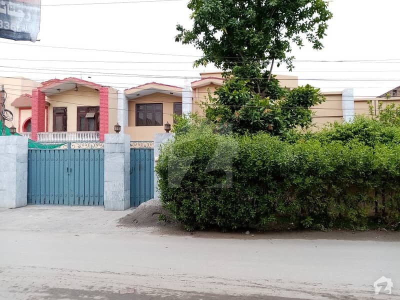 House For Sale At Shahzad Colony Satiana Road
