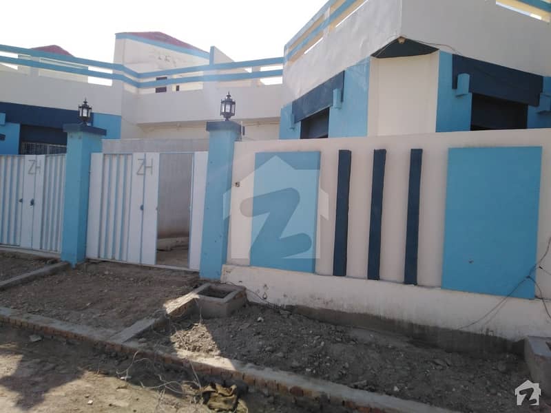80 Sq Yard Single  Storey House For Sale