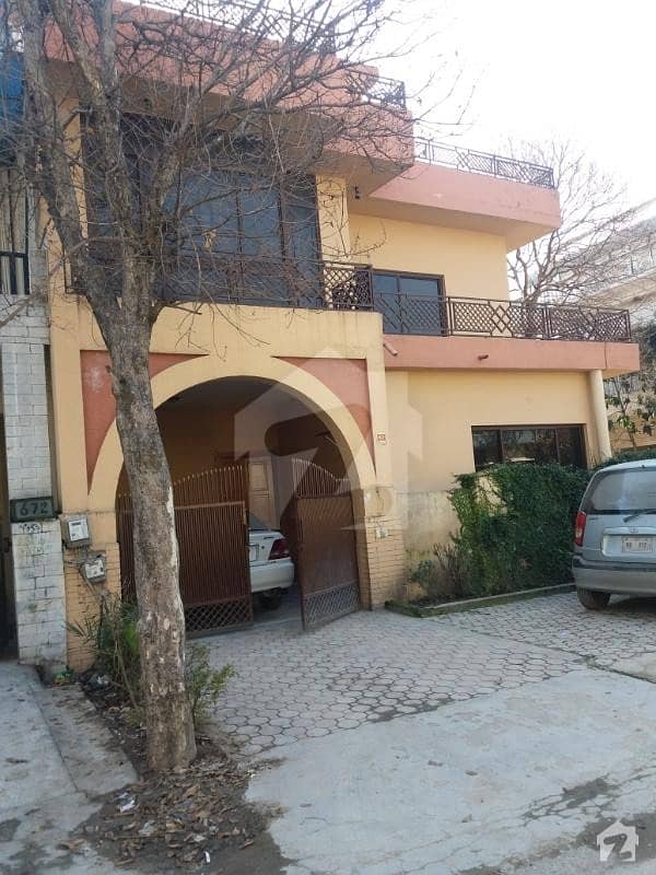 G8-2,30*70,nayyab location double story house for urgent sale