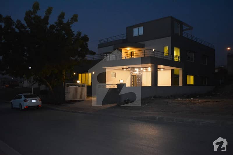 Beautiful 10 Marla House With Basement For Sale At The Prime Location Of Bahria Town Phase 3
