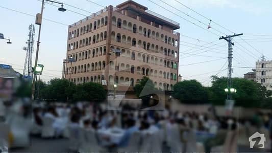 کمیٹی چوک راولپنڈی میں 11 کمروں کا 1.6 کنال علاوہ 35 کروڑ میں برائے فروخت۔