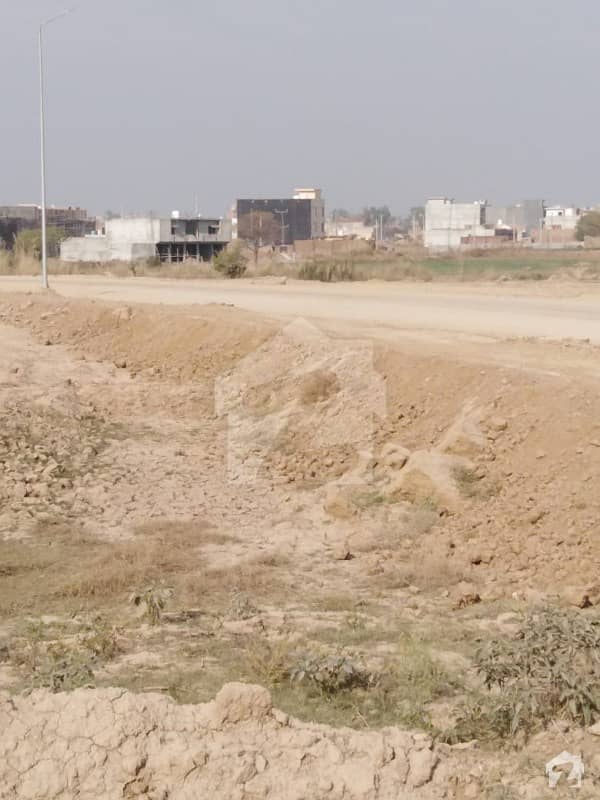 Plot For Sale In Ghouri Town