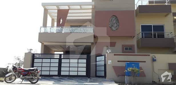10 Marla Lavish Brand New House With Basement For Sale In Lake City Lahore 10 Marla Lavish Brand New House With Basement For Sale In Lake City Lahore