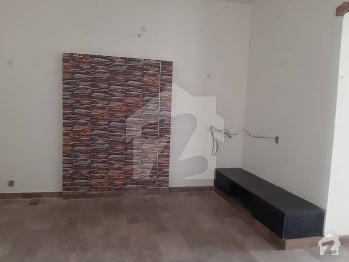 10 Marla  Single Storey House For Rent In Canal Gardens Lahore