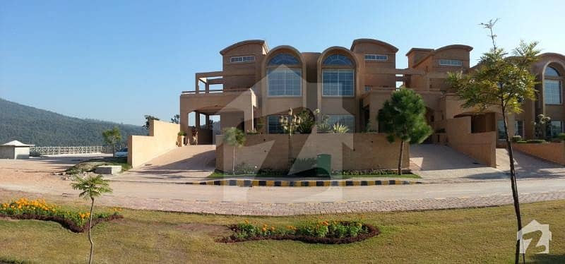 Bahria Golf City Villa No 32 For Rent