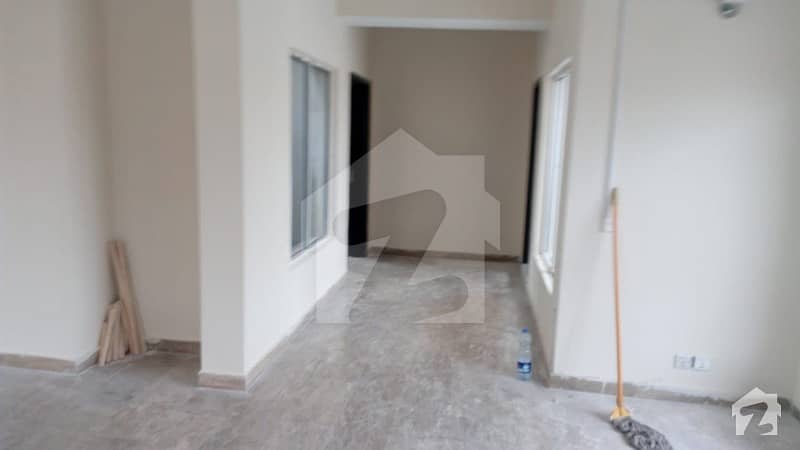 Property Connect Offers E11 1600 Square Feet Commercial Flat Available For Rent