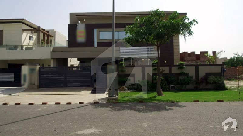 1 Kanal Stylish New Bungalow For Sale In Phase 5