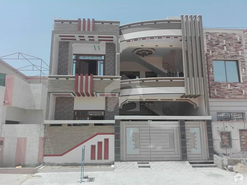 گلشنِ معمار گداپ ٹاؤن کراچی میں 6 کمروں کا 8 مرلہ مکان 2. 25 کروڑ میں برائے فروخت۔