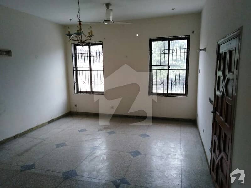 Mustafa Town 7 Marla Lower Portion For Rent