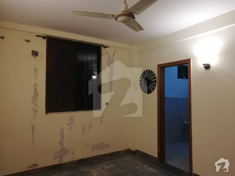 5 MARLA 3RD FLOOR FLAT IN REAL COTTAGES SOCIETY NEAR DHA