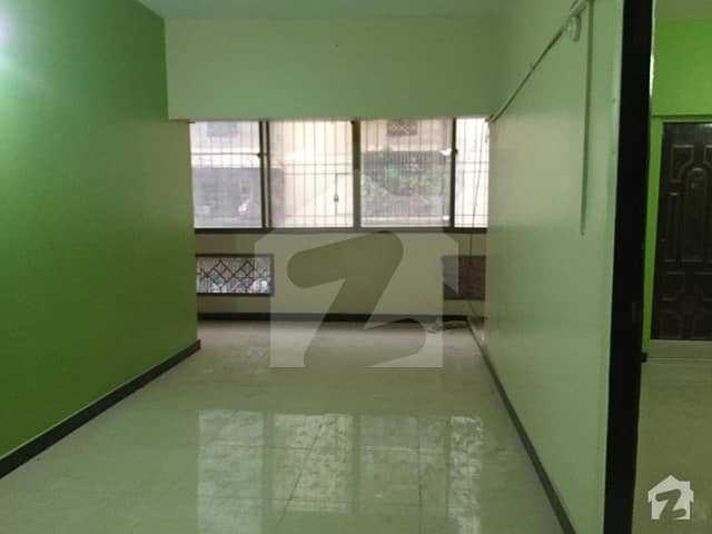Flat For Rent Gulistan-e-Jauhar - Block 13  3 Bedrooms