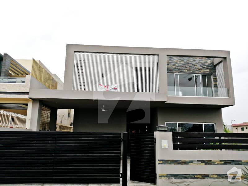 1 Kanal Brand New Luxury House At Prime Location Near To Park