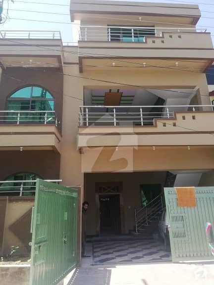 ائیرپورٹ ہاؤسنگ سوسائٹی راولپنڈی میں 4 کمروں کا 6 مرلہ مکان 1 کروڑ میں برائے فروخت۔
