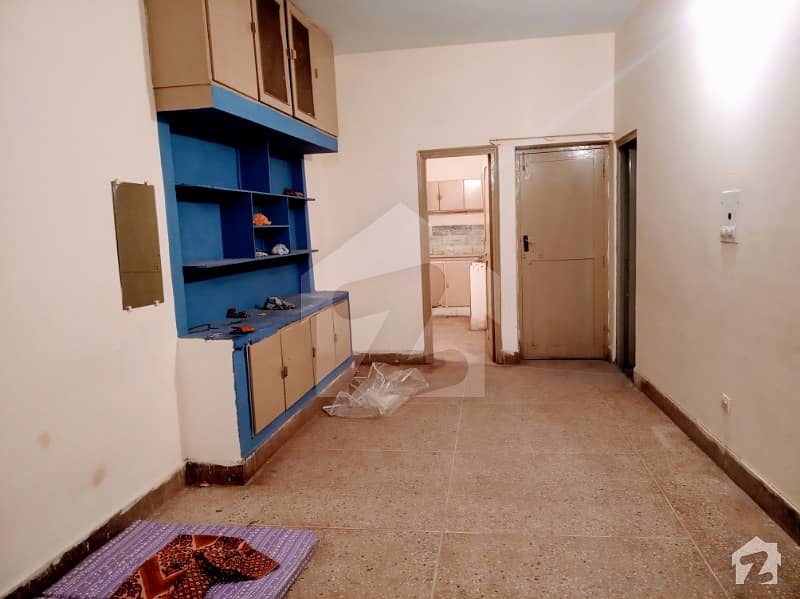 Flat For Sale At Ideal Location