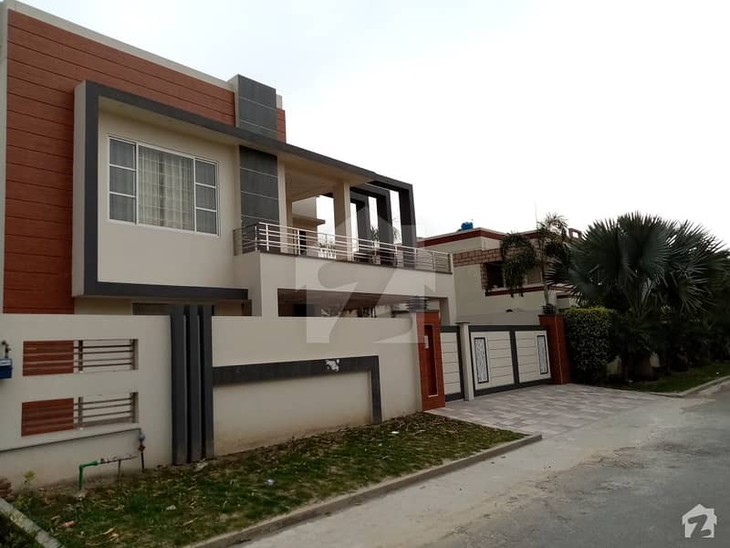 10 Marla House For Rent In Phase 2 Garden Town, Gujranwala ID13916275